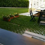 Graziosa Al Porto Feriehus Moniga del Garda