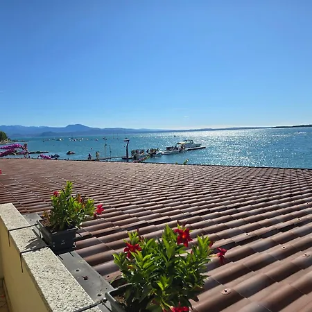 Feriehus Graziosa Al Porto Moniga del Garda